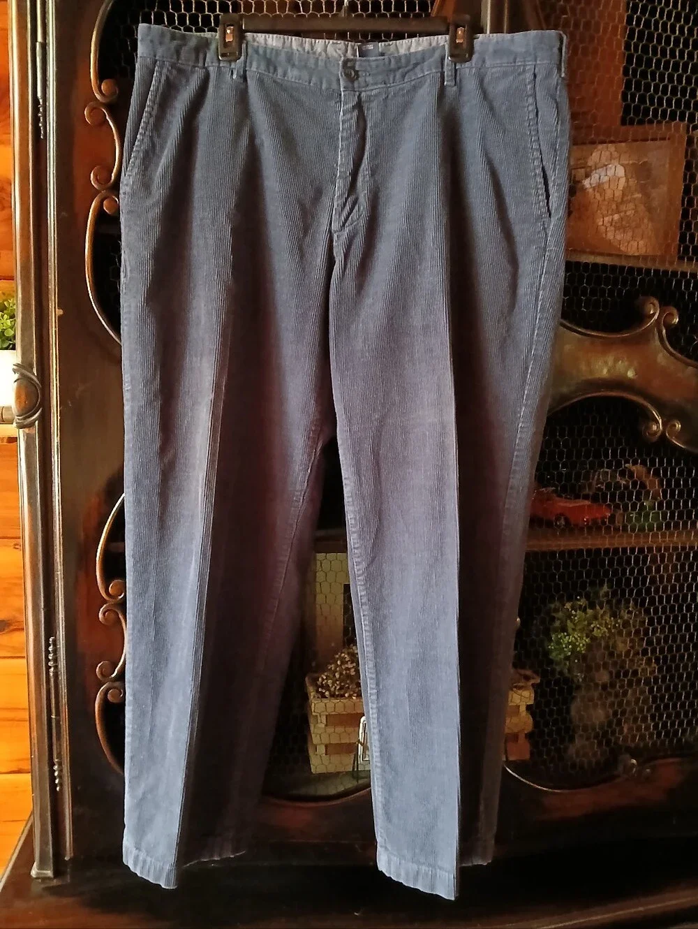 Vintage IZOD Corduroy Pants Mens 40x30 Relaxed Fit Navy Blue Cotton Casual Y2K